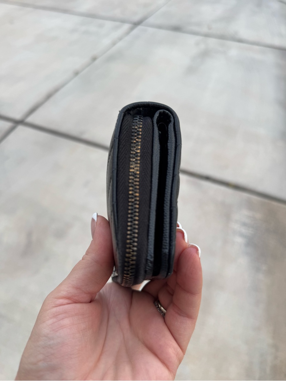 Authentic! Yves Saint Laurent Black Quilted Leather wallet - Picture 5 of 9